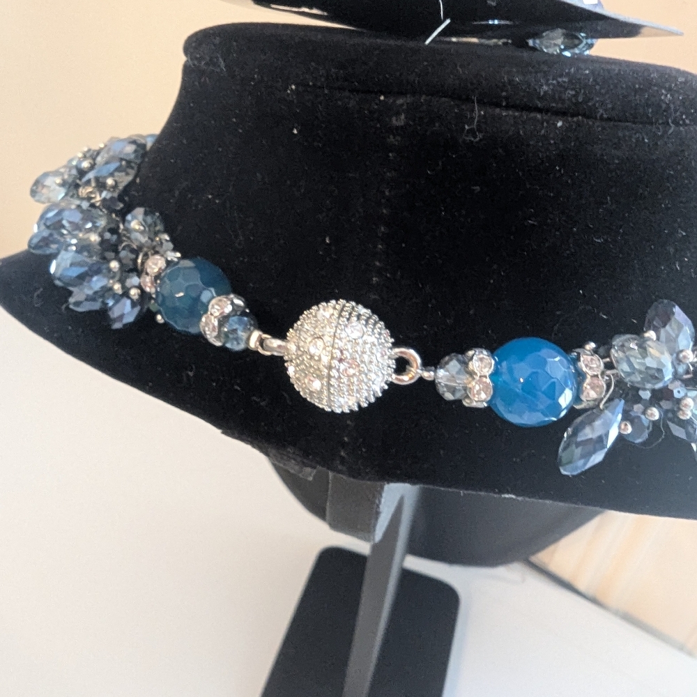 Park Lane 'Glacier'  Blue Beaded Jewelry Set - Picture 5 of 5